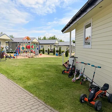 Camp Lodge *