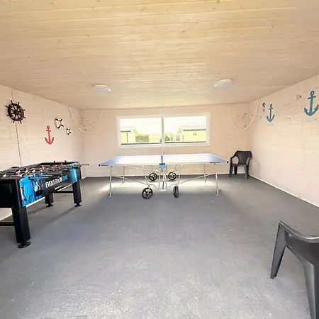 Lodge Camp *