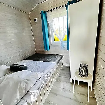 Camp Lodge *
