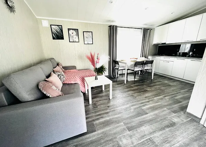 Camp بيت خشبي ساربينوفو